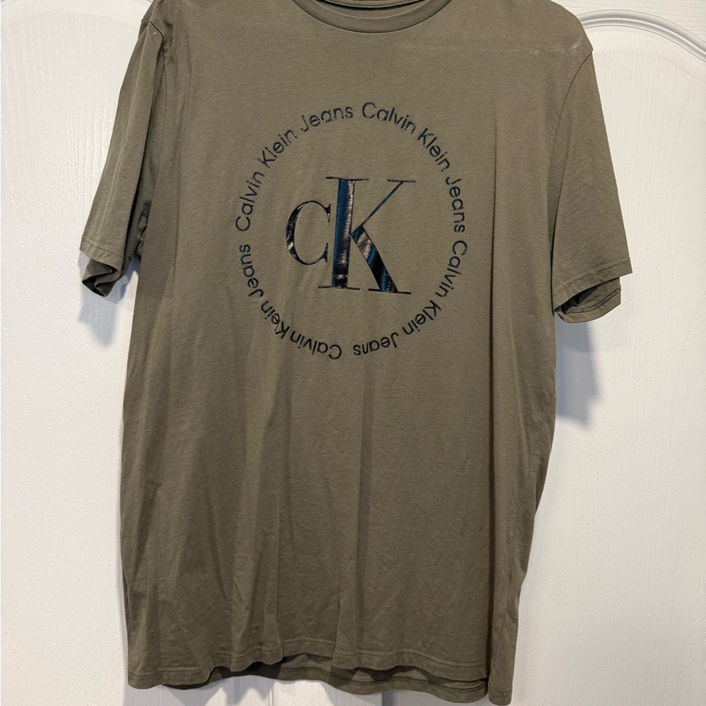 Calvin Klein Men's Logo Tee in Olive